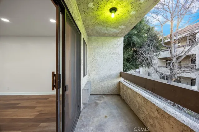 $280,000 | 600 West 3rd Street, Unit B205, Santa Ana, CA 92701