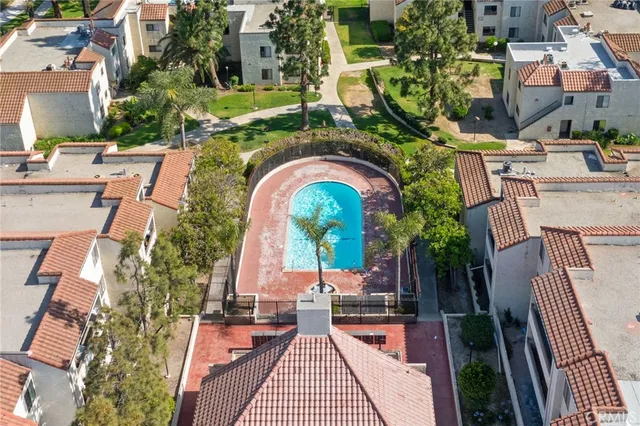 $280,000 | 600 West 3rd Street, Unit B205, Santa Ana, CA 92701