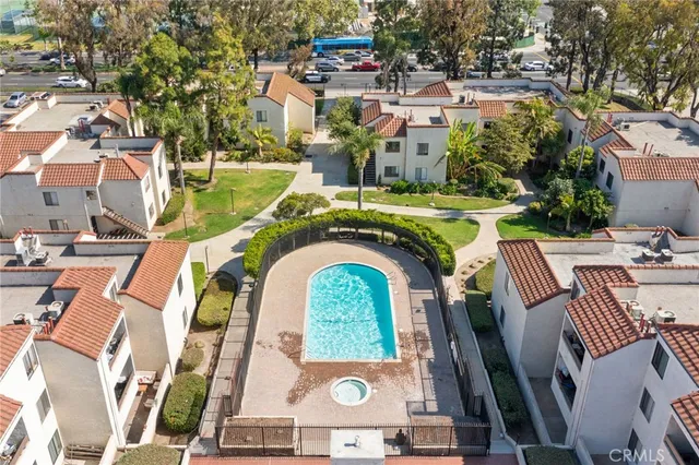 $280,000 | 600 West 3rd Street, Unit B205, Santa Ana, CA 92701