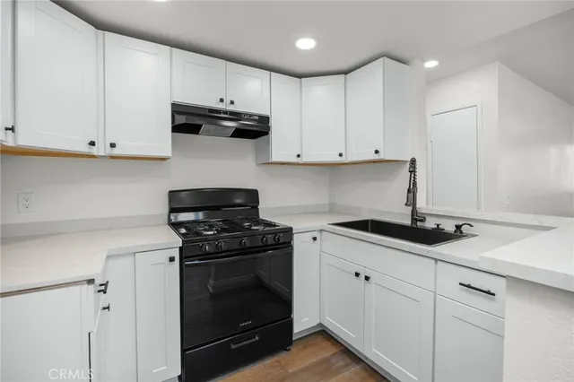 $280,000 | 600 West 3rd Street, Unit B205, Santa Ana, CA 92701