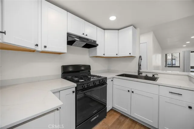 $280,000 | 600 West 3rd Street, Unit B205, Santa Ana, CA 92701