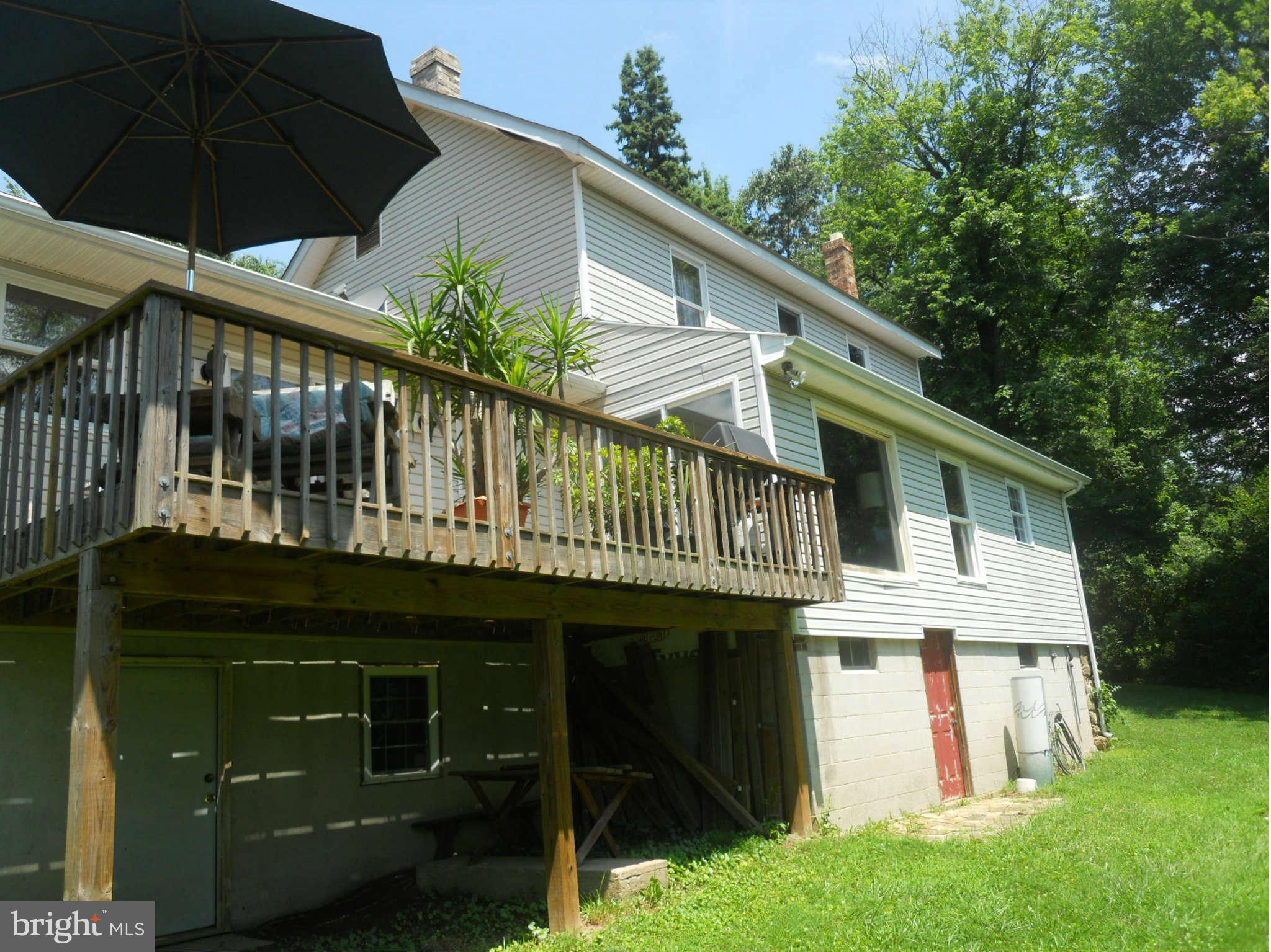 1517 Brehm Road Westminster, MD 21157 - Photo 2 of 15 Exterior Rear
