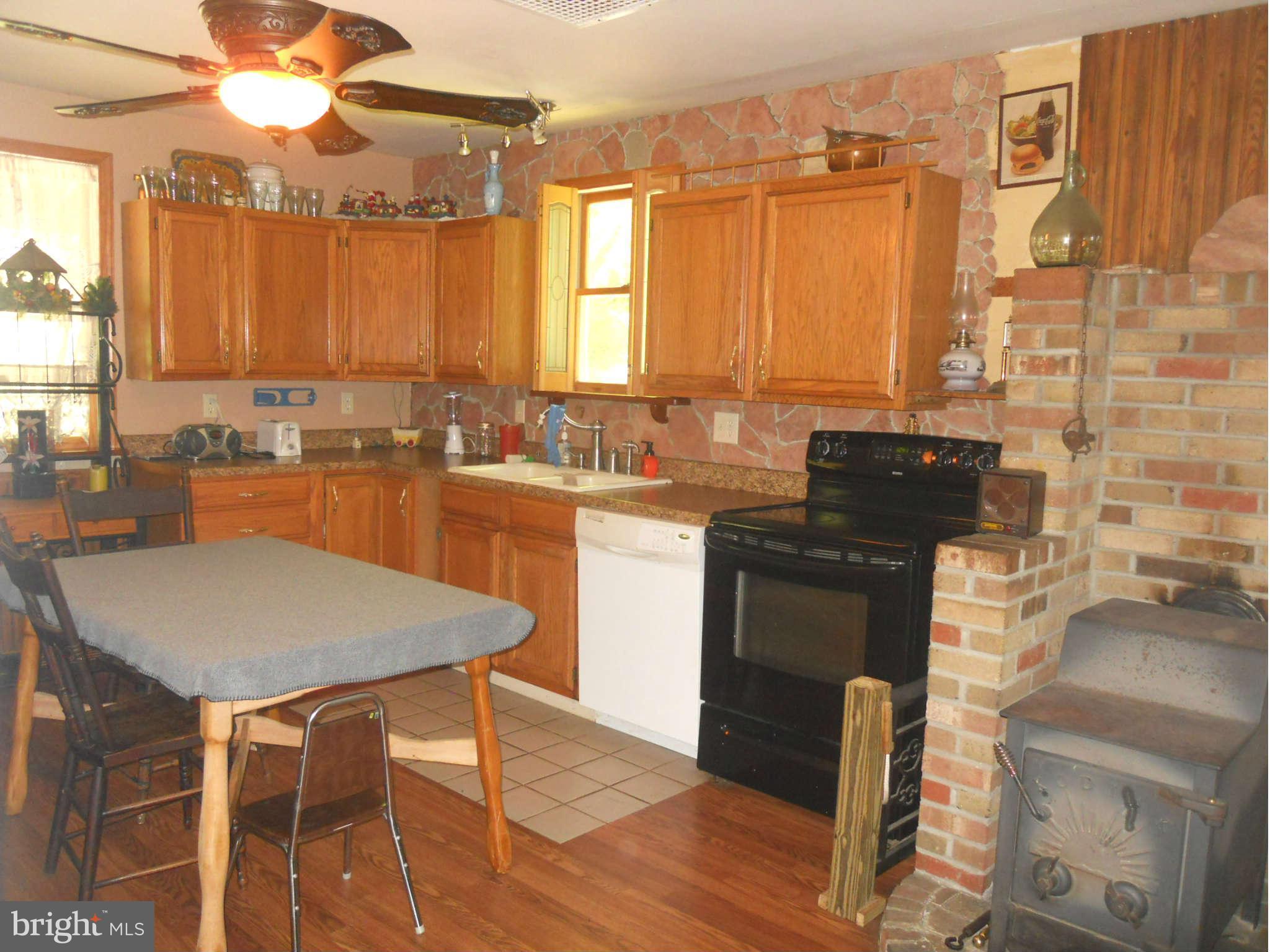 1517 Brehm Road Westminster, MD 21157 - Photo 6 of 15 Kitchen