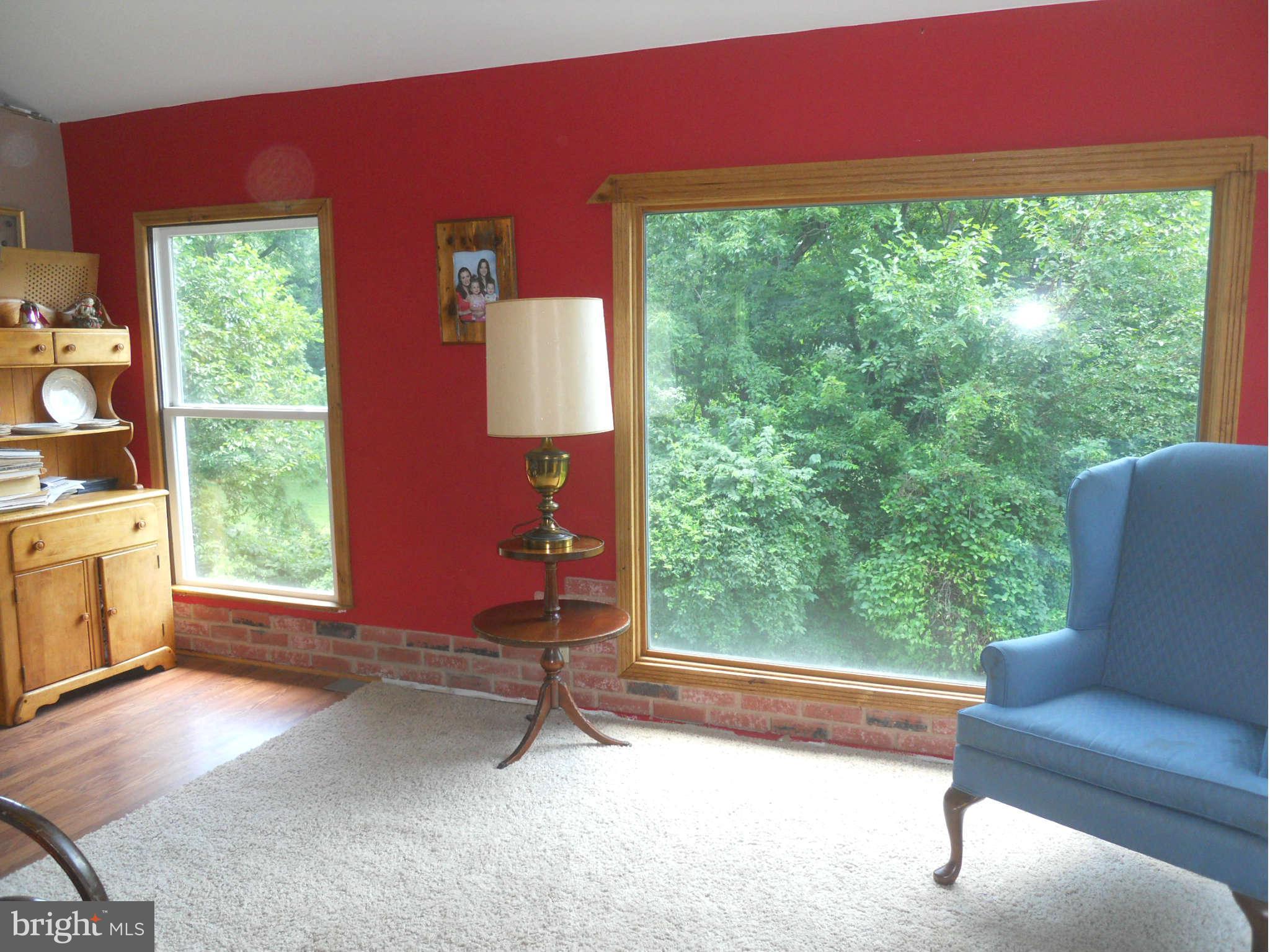 1517 Brehm Road Westminster, MD 21157 - Photo 8 of 15 Living Room