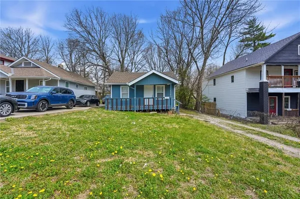 $89,000 | 6915 Agnes Avenue, Kansas City, MO 64132