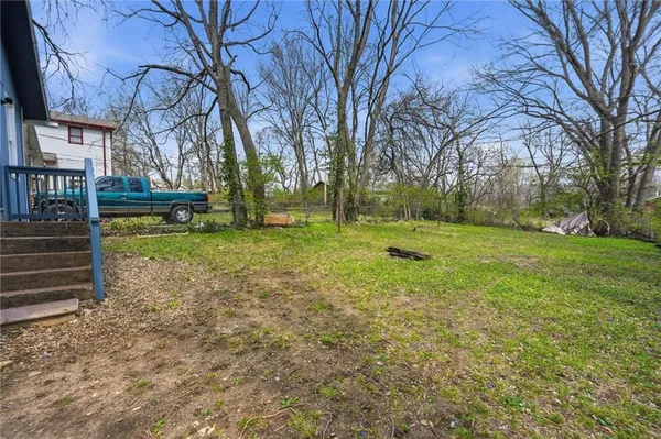 $89,000 | 6915 Agnes Avenue, Kansas City, MO 64132