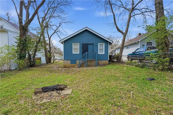 $89,000 | 6915 Agnes Avenue, Kansas City, MO 64132