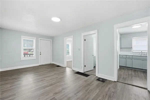 $89,000 | 6915 Agnes Avenue, Kansas City, MO 64132