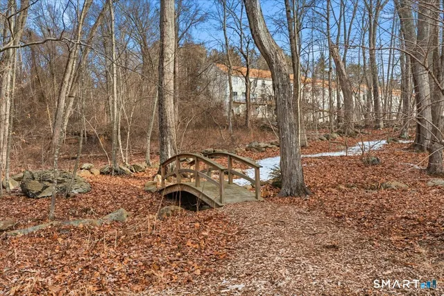 $209,000 | 611 Old Pond Lane, Unit 611, Norwich, CT 06360