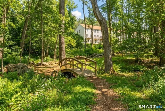 $209,000 | 611 Old Pond Lane, Unit 611, Norwich, CT 06360