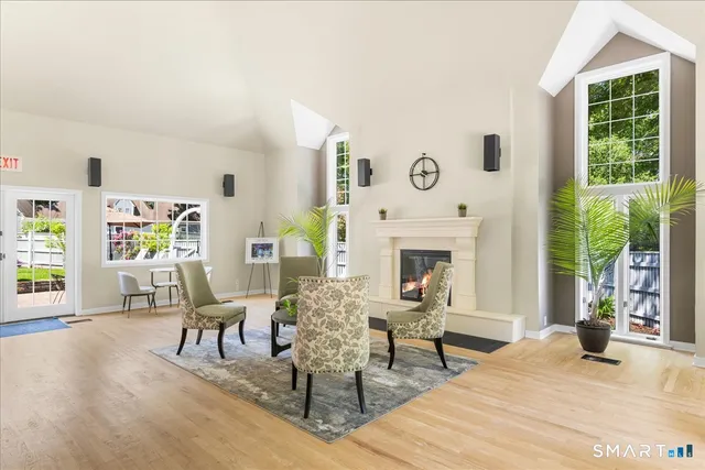 $209,000 | 611 Old Pond Lane, Unit 611, Norwich, CT 06360