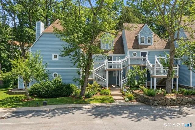 $209,000 | 611 Old Pond Lane, Unit 611, Norwich, CT 06360