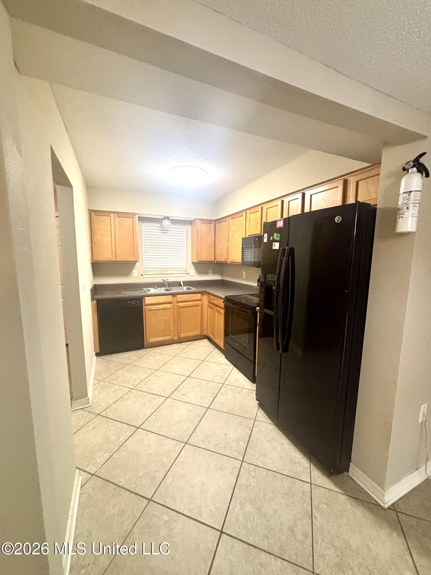 1625 Martin Bluff Road, Unit 5 Gautier, MS 39553 - Photo 8 of 24 IMG_6753