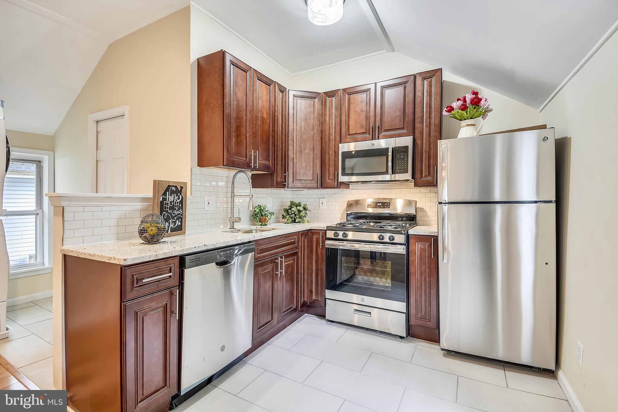 111 West Edgevale Road Baltimore, MD 21225 - Photo 6 of 20