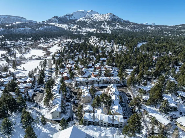 $739,000 | 167 Meadow Lane, Unit 70, Mammoth Lakes, CA 93546