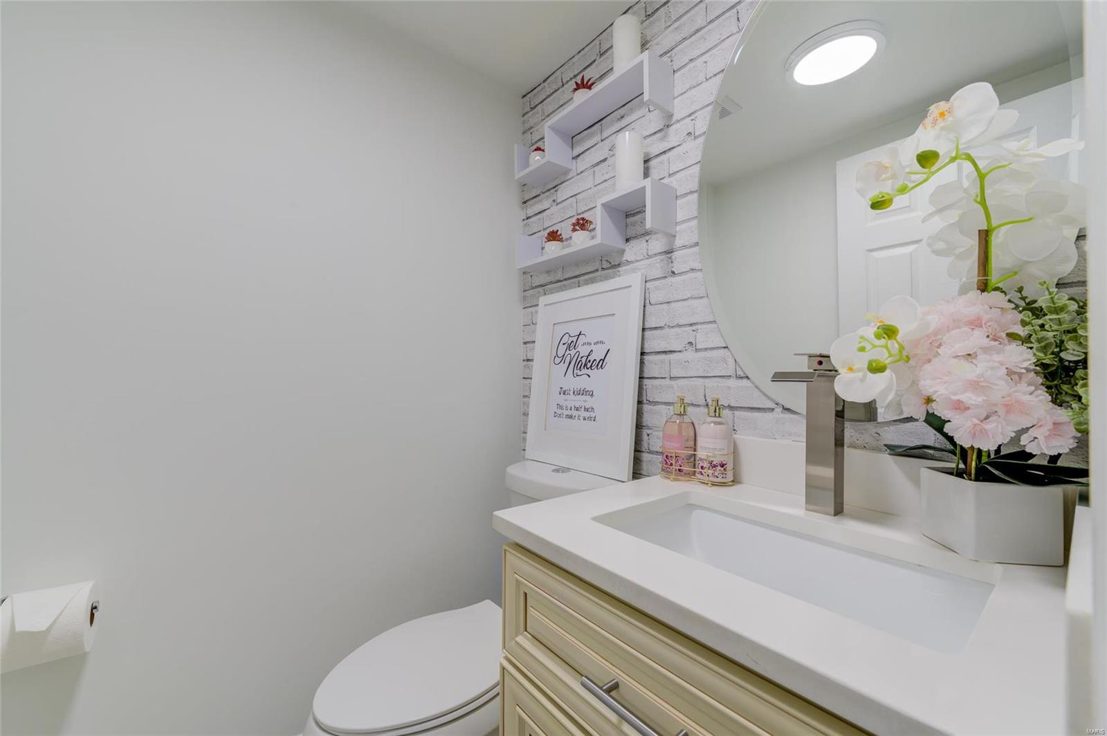 4422 Pegasus Drive St. Louis, MO 63129 - Photo 13 of 28