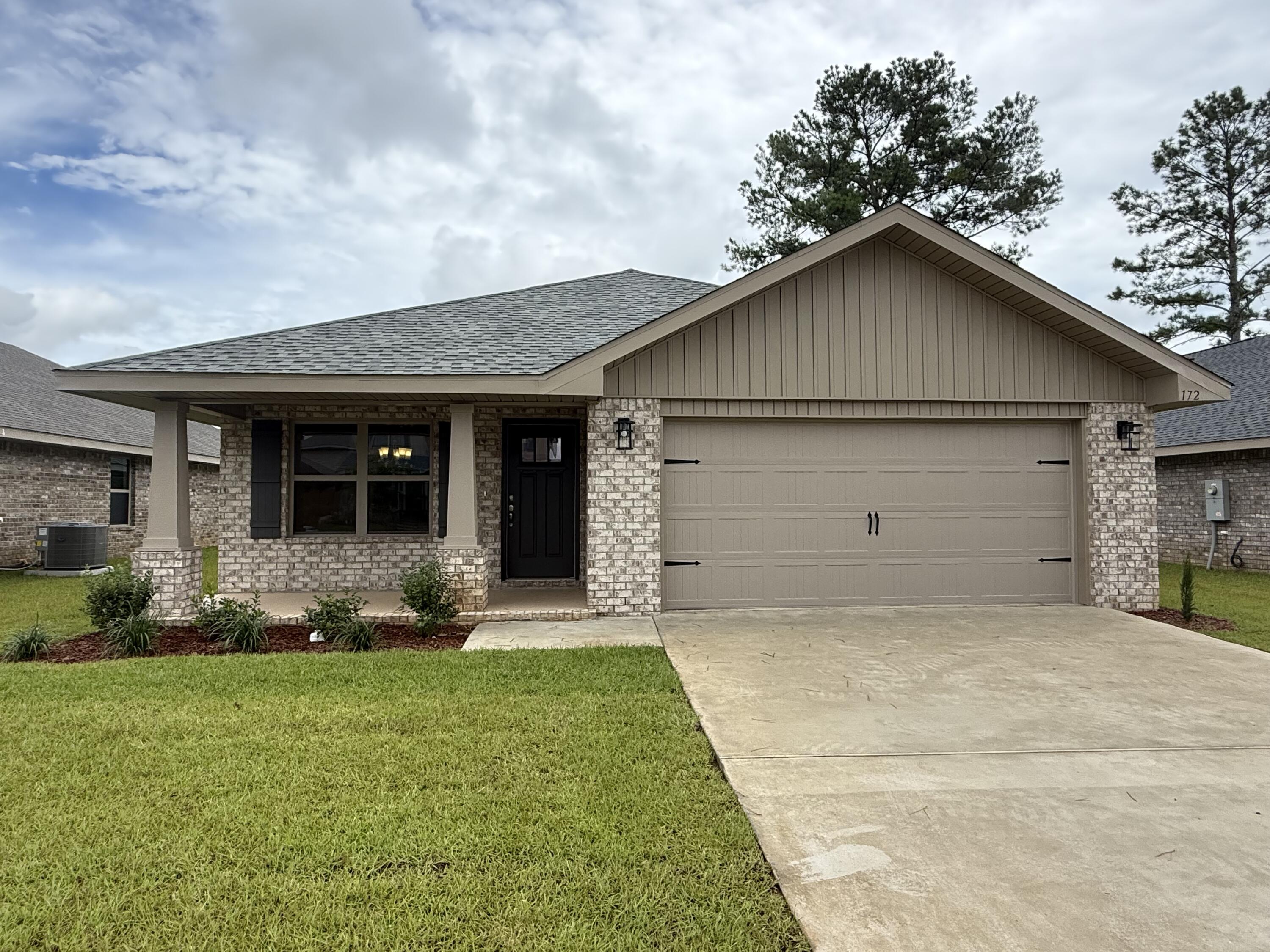 172 Ridgeway Circle Crestview, FL 32536 - Photo 1 of 26 IMG_3944