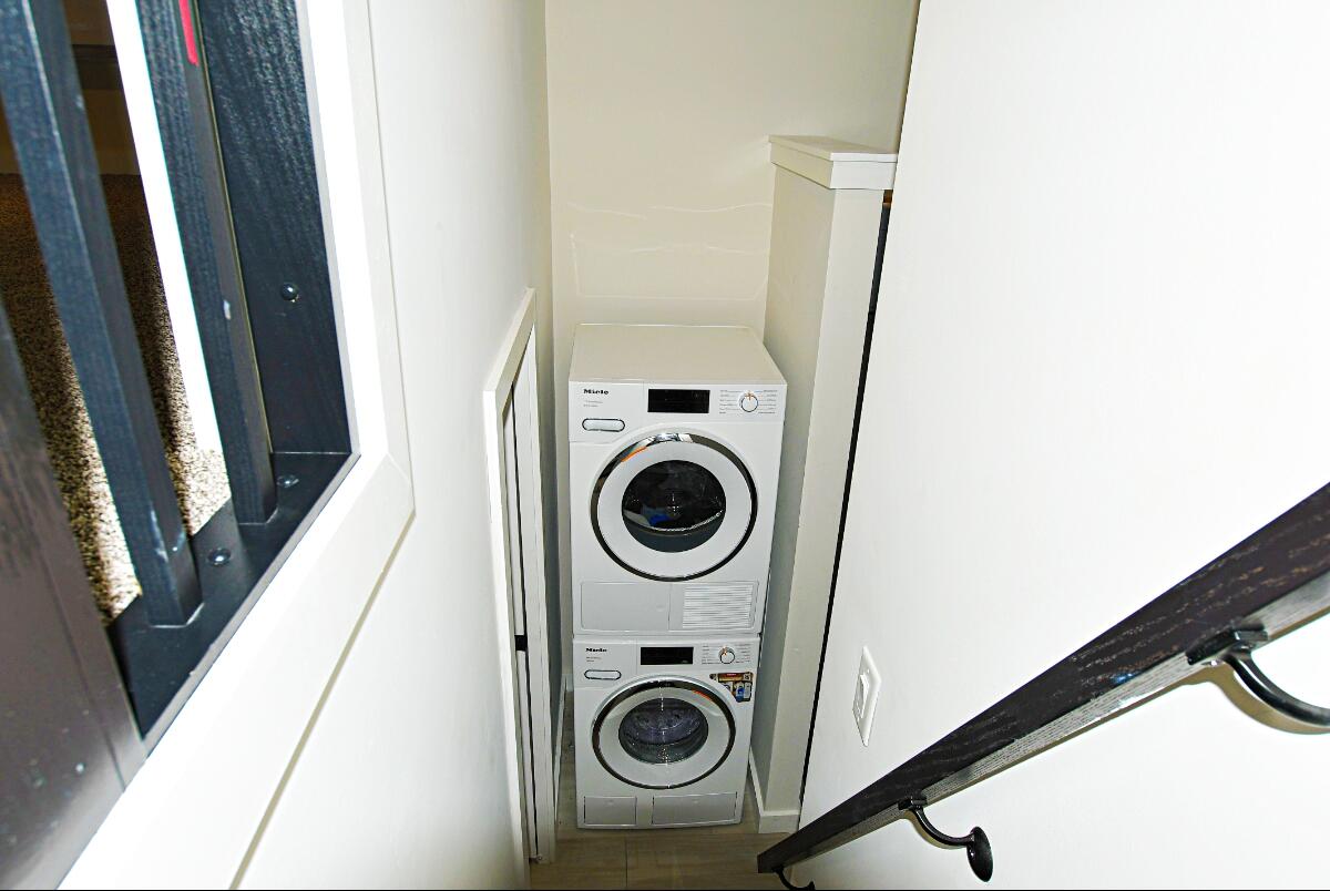 430 Post Road, Unit 182 Wells, ME 04090 - Photo 24 of 46 Miel Laundry