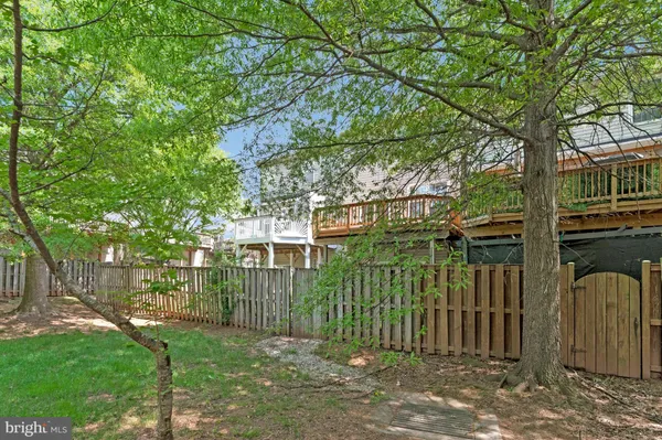 $624,900 | 21491 Southern Magnolia Square, Sterling, VA 20164