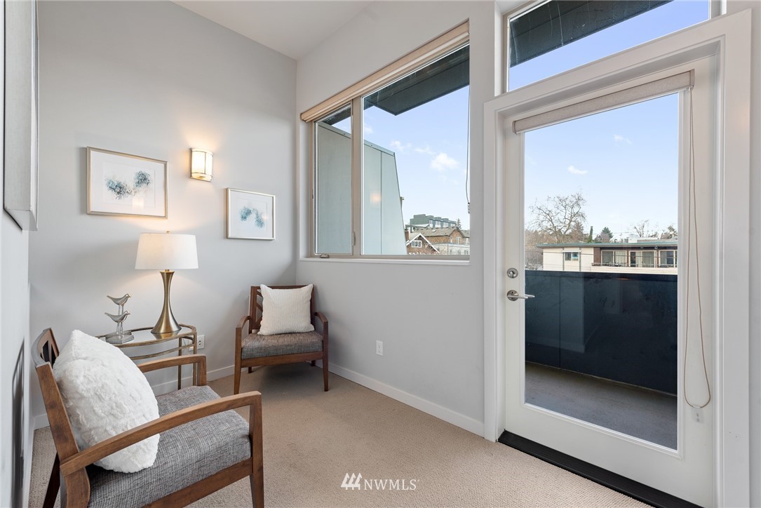 985 North 45th Street Seattle, WA 98103 - Photo 18 of 27