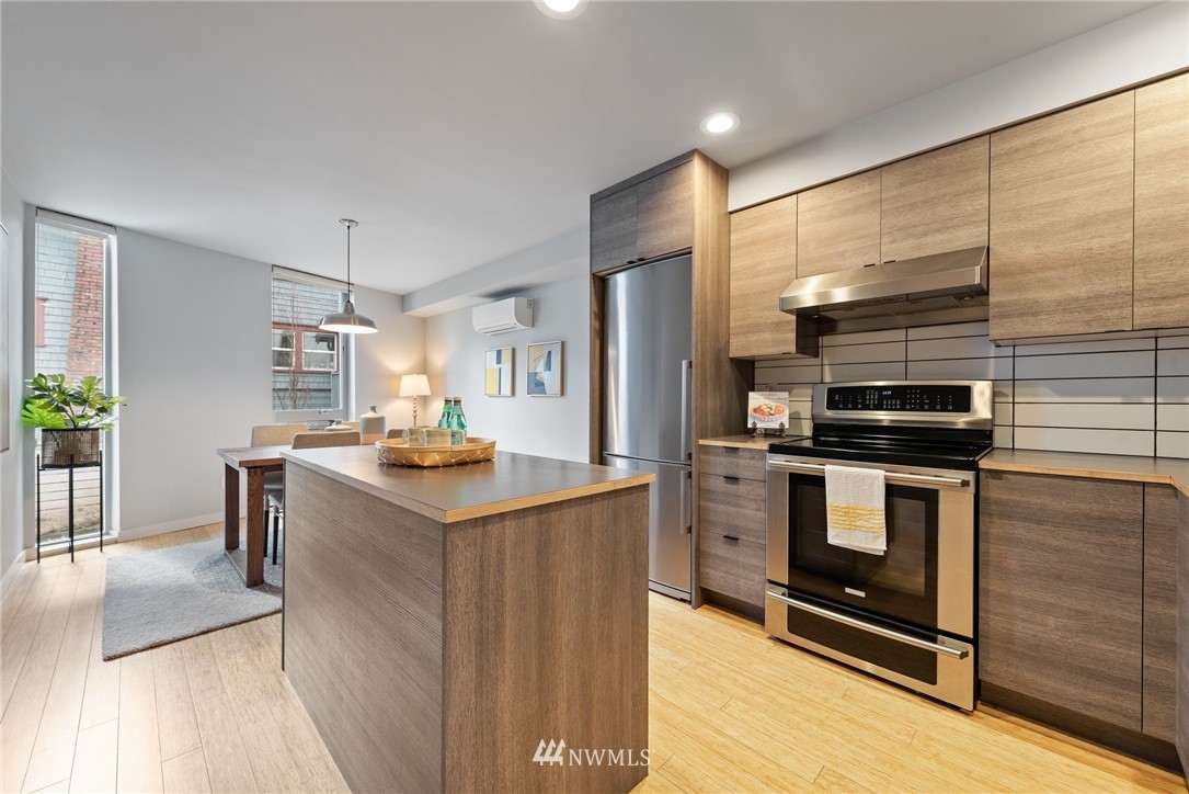 985 North 45th Street Seattle, WA 98103 - Photo 5 of 27