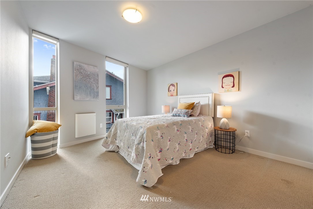 985 North 45th Street Seattle, WA 98103 - Photo 10 of 27