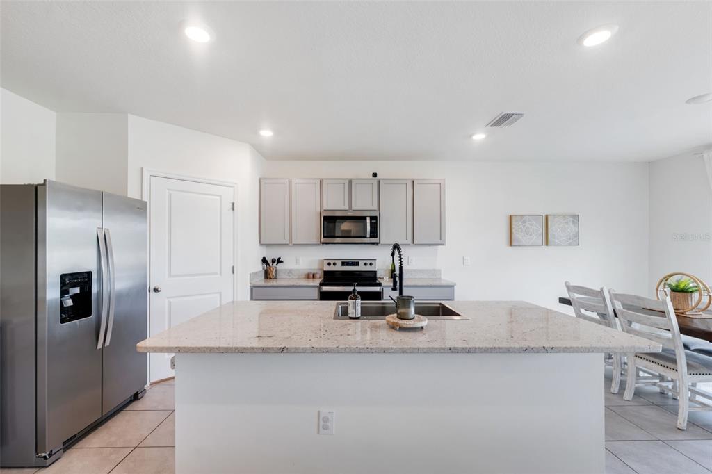 30935 Penny Surf Loop Wesley Chapel, FL 33545 - Photo 12 of 43