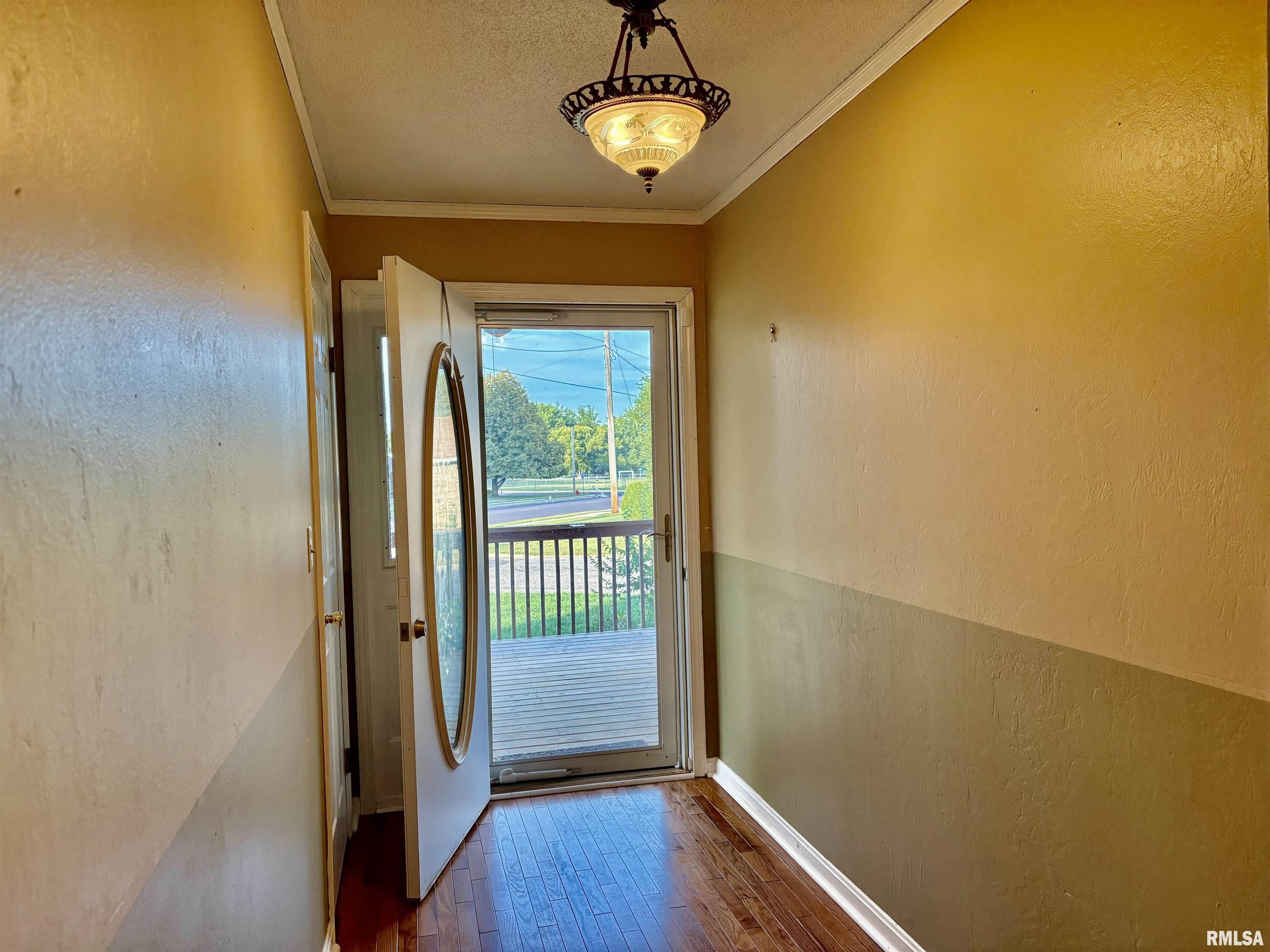 309 West Vandalia Road Jacksonville, IL 62650 - Photo 20 of 71