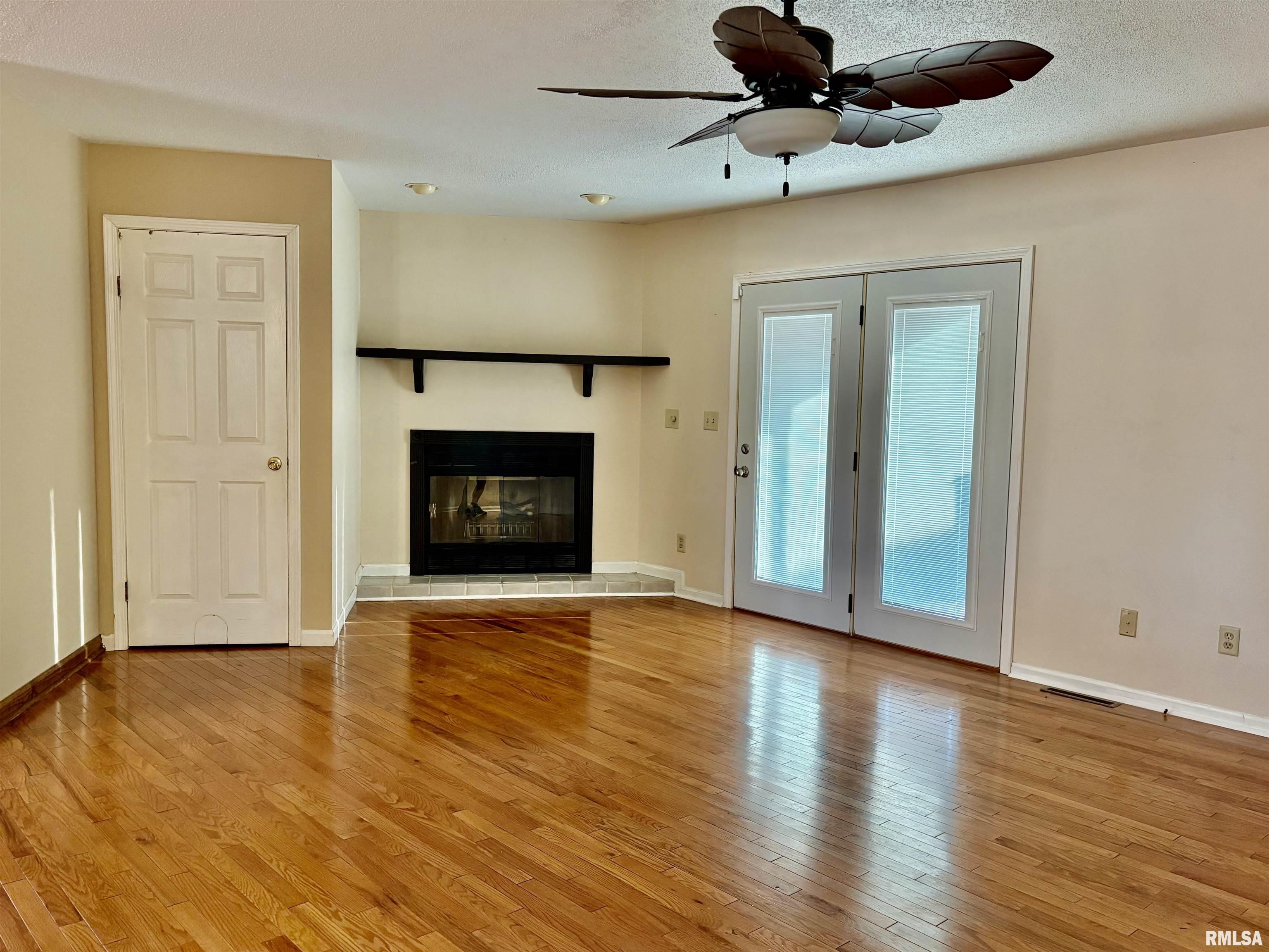 309 West Vandalia Road Jacksonville, IL 62650 - Photo 32 of 71