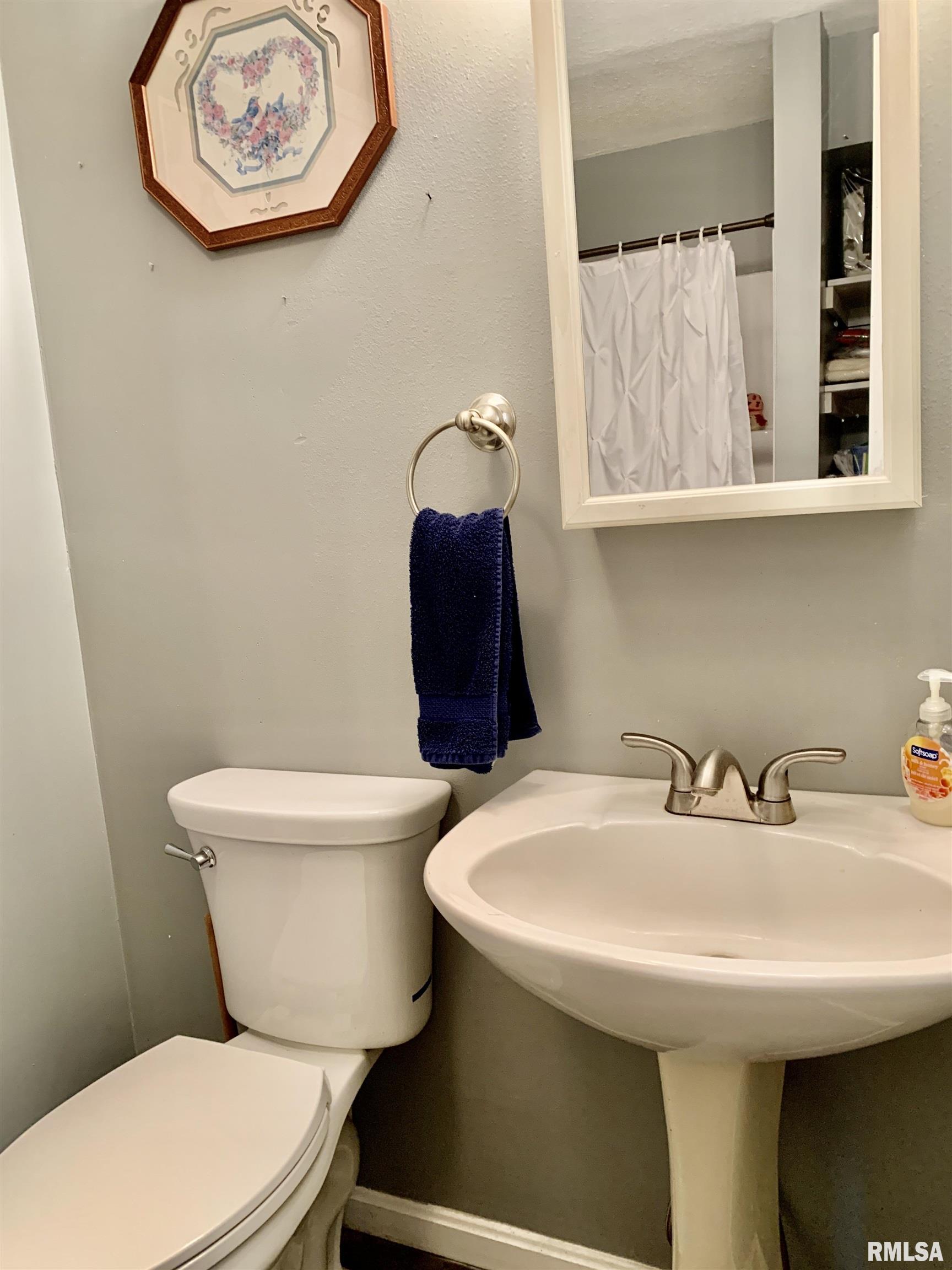 309 West Vandalia Road Jacksonville, IL 62650 - Photo 41 of 71