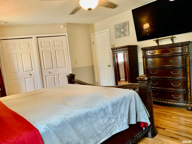 $225,000 | 309 West Vandalia Road, Jacksonville, IL 62650