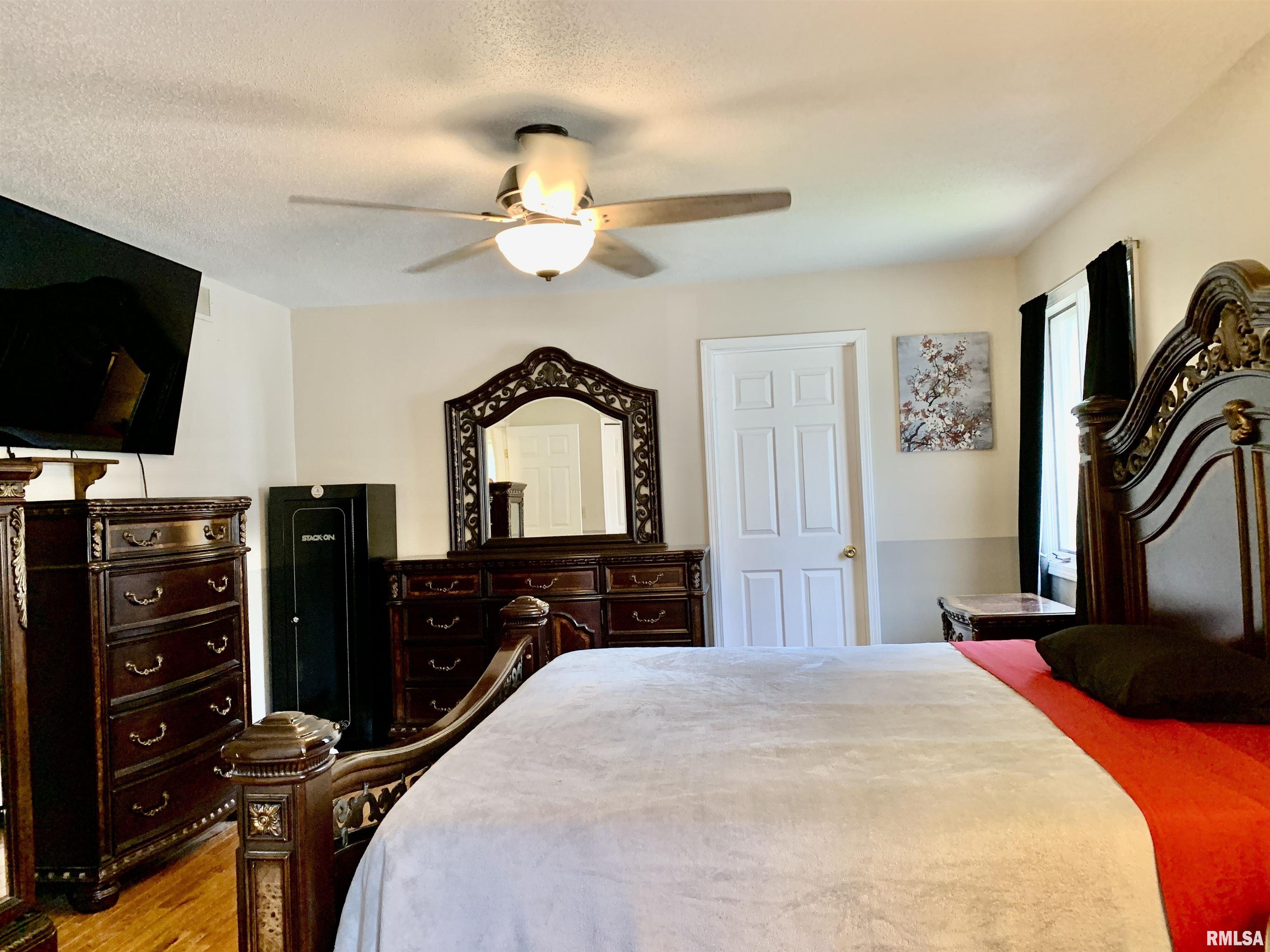 309 West Vandalia Road Jacksonville, IL 62650 - Photo 49 of 71