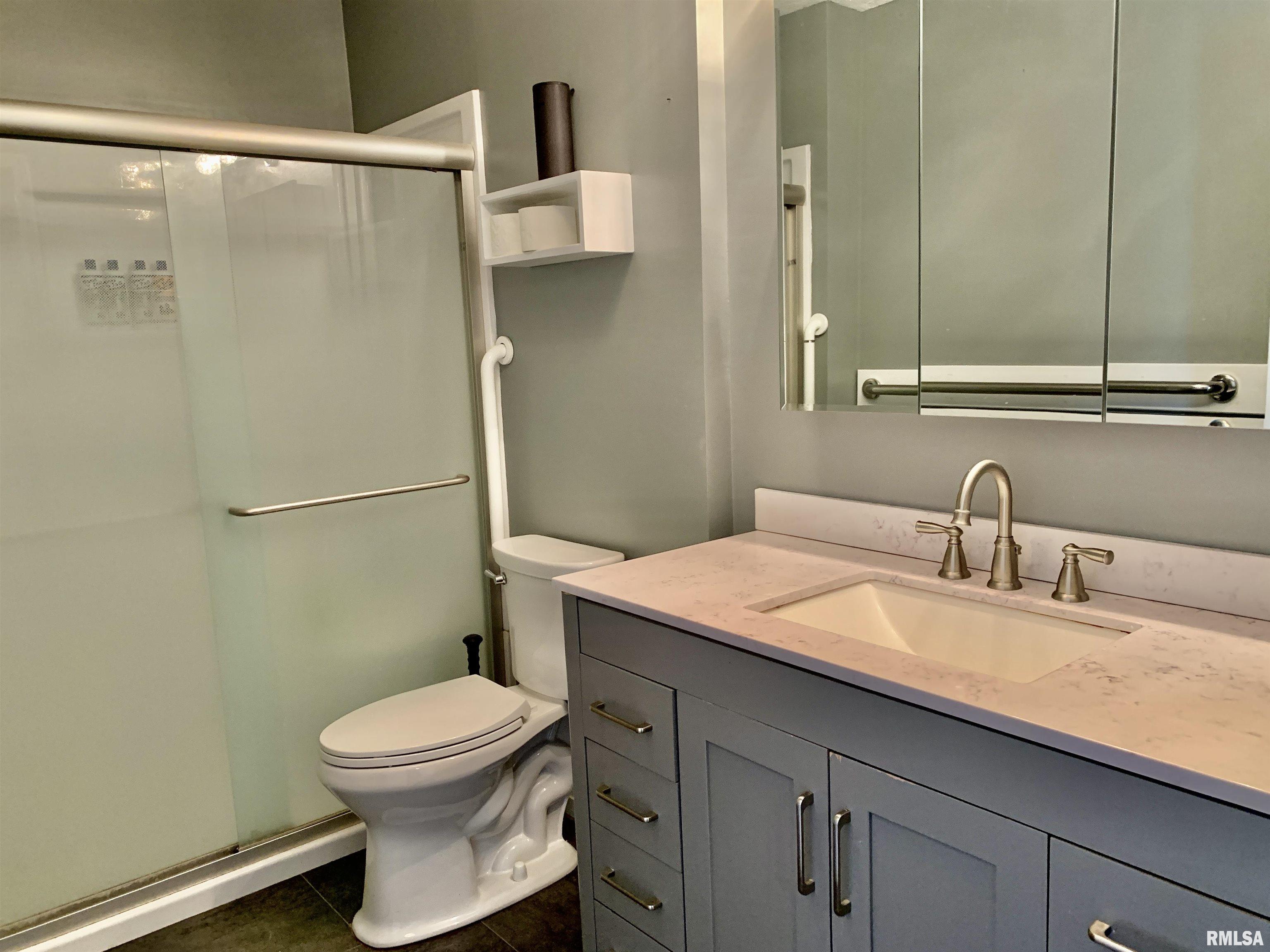 309 West Vandalia Road Jacksonville, IL 62650 - Photo 54 of 71