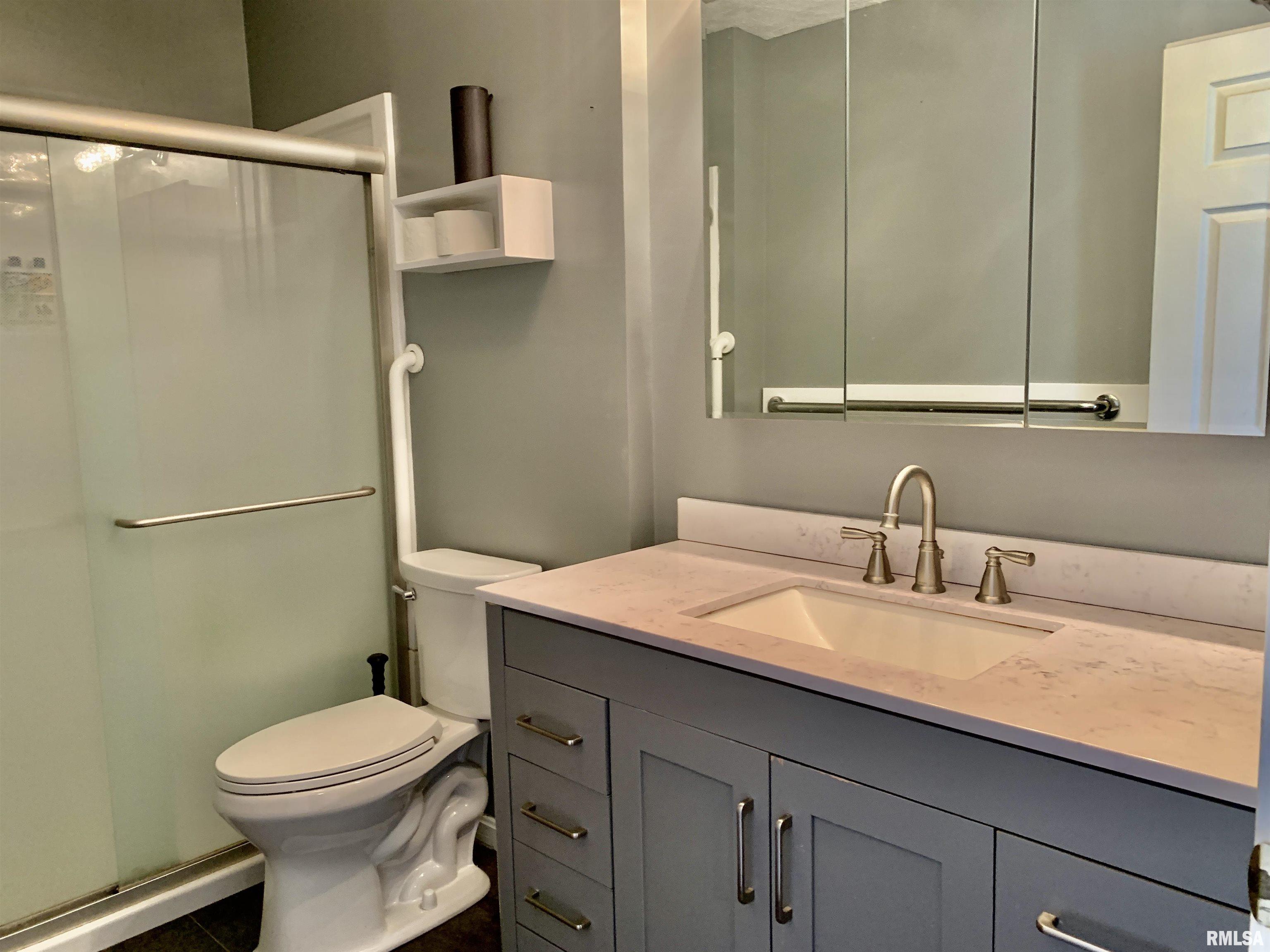 309 West Vandalia Road Jacksonville, IL 62650 - Photo 56 of 71