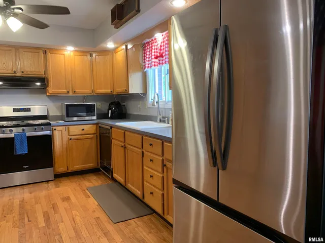 $225,000 | 309 West Vandalia Road, Jacksonville, IL 62650