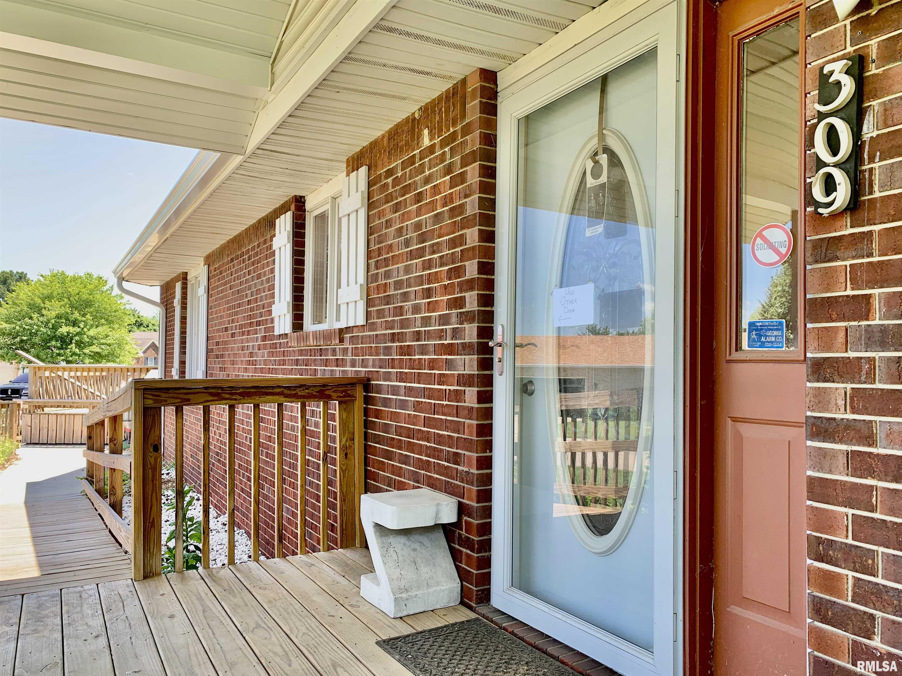 309 West Vandalia Road Jacksonville, IL 62650 - Photo 6 of 71