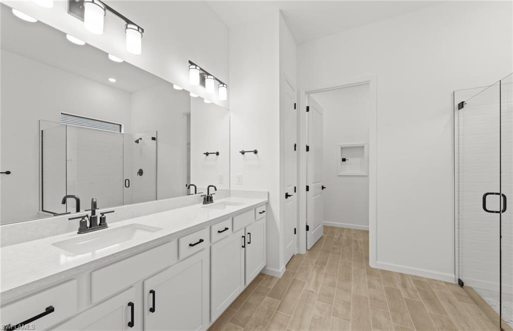 2107 Freemont Way Naples, FL 34120 - Photo 13 of 34