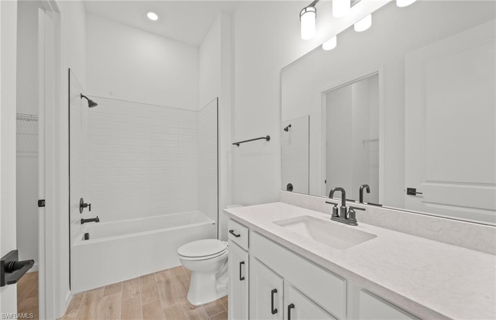 2107 Freemont Way Naples, FL 34120 - Photo 16 of 34