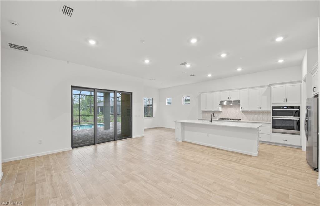 2107 Freemont Way Naples, FL 34120 - Photo 6 of 34