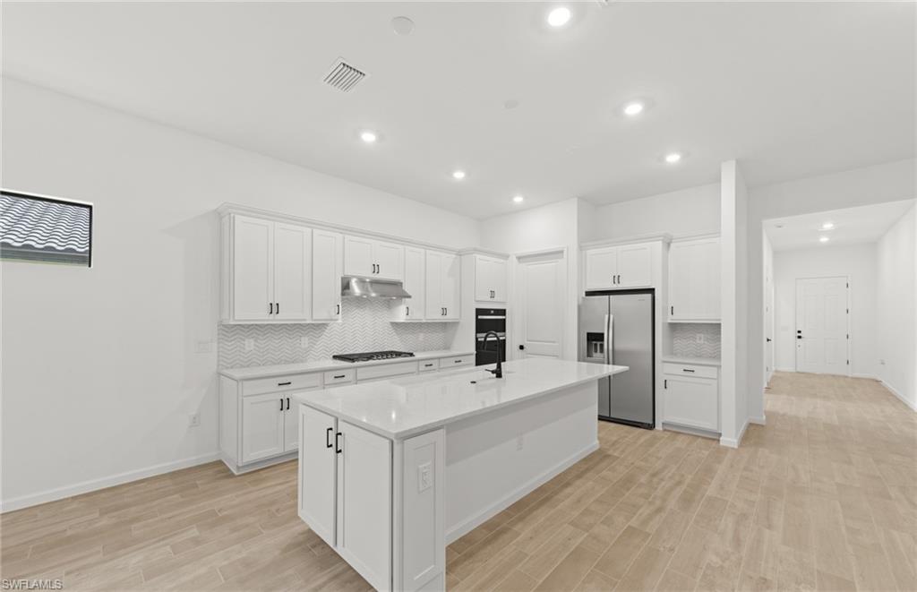 2107 Freemont Way Naples, FL 34120 - Photo 9 of 34