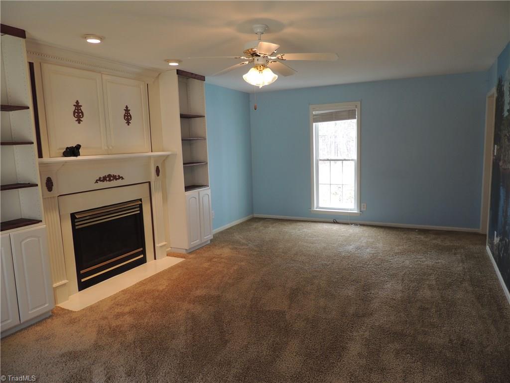 7606 Keating Drive Oak Ridge, NC 27310 - Photo 3 of 30 Great room