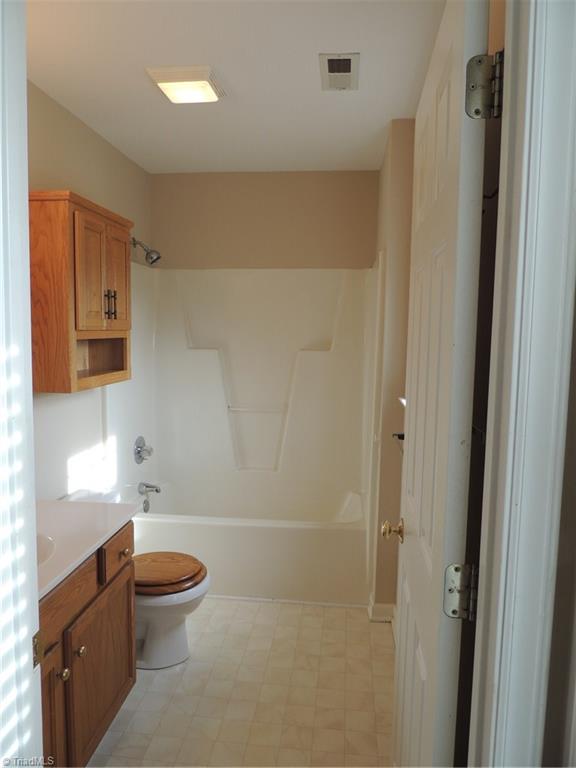 7606 Keating Drive Oak Ridge, NC 27310 - Photo 21 of 30 Master bath