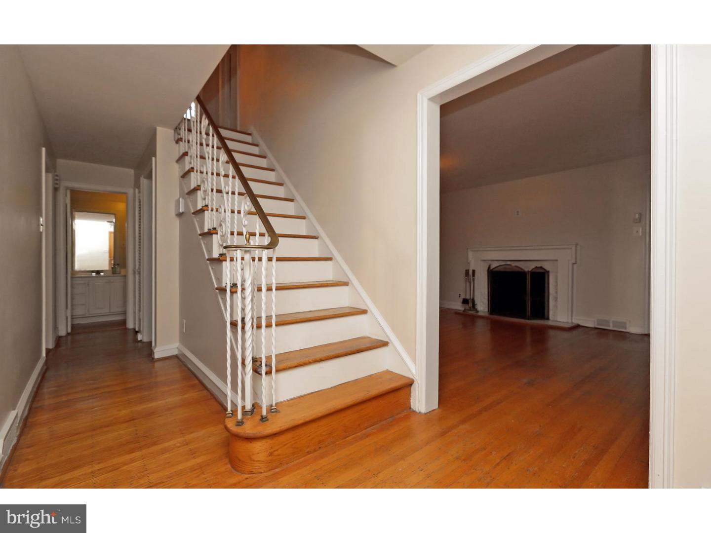 3929 Netherfield Road Philadelphia, PA 19129 - Photo 4 of 25 Gallery Image 4