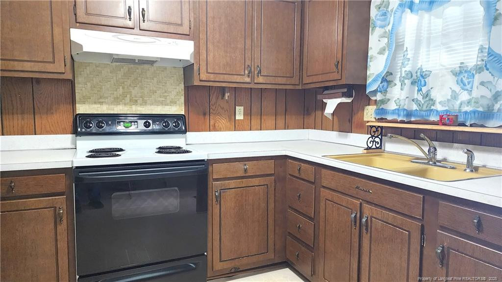 703 Roundtree Drive Fayetteville, NC 28303 - Photo 11 of 21 Photo 11