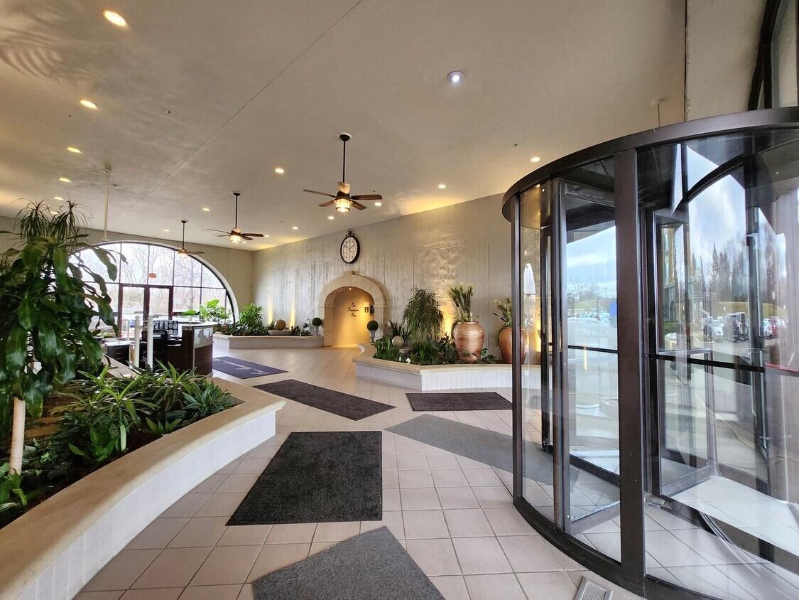 1 Renaissance Place, Unit 910 Palatine, IL 60067 - Photo 3 of 3 Gallery Image 3