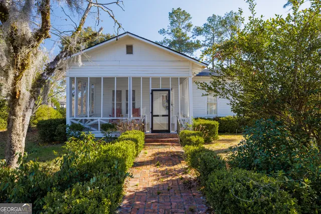 $120,000 | 244 Courtland Avenue, Homerville, GA 31634