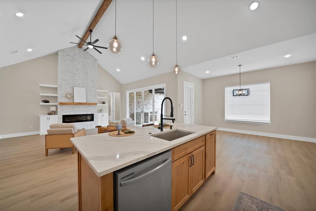 906 North State Street Decatur, TX 76234 - Photo 18 of 40