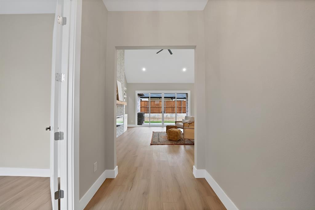 906 North State Street Decatur, TX 76234 - Photo 10 of 40