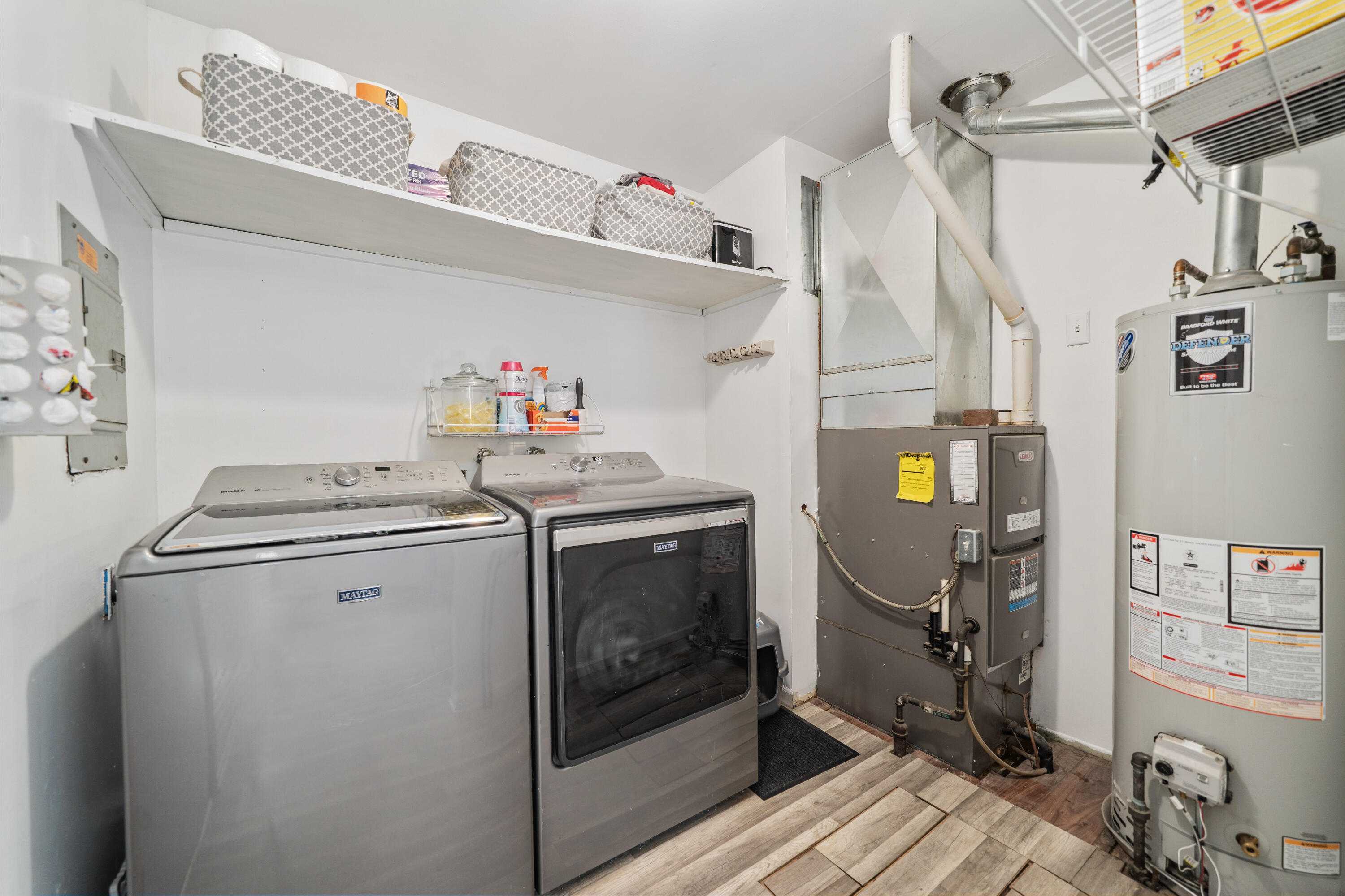 736-1 Imperial Road Valparaiso, IN 46385 - Photo 13 of 16 a utility room with dryer and washer