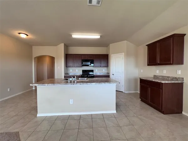$1,950 | 319 Plum Drive, Josephine, TX 75173